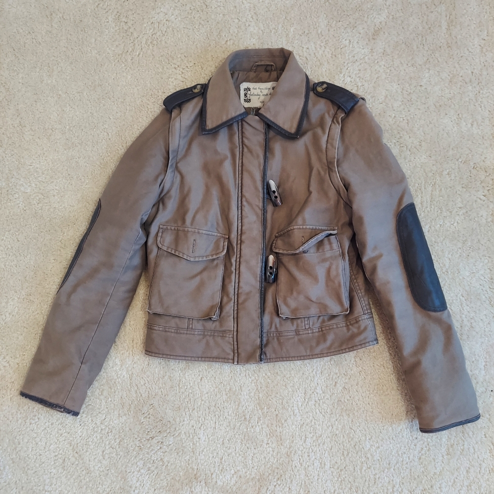 Brown Aviator Jacket With Detachable Sleeves - image 4